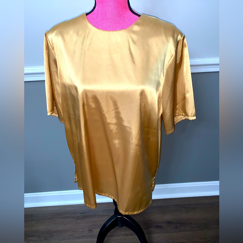 Anthony Richards Silky Top